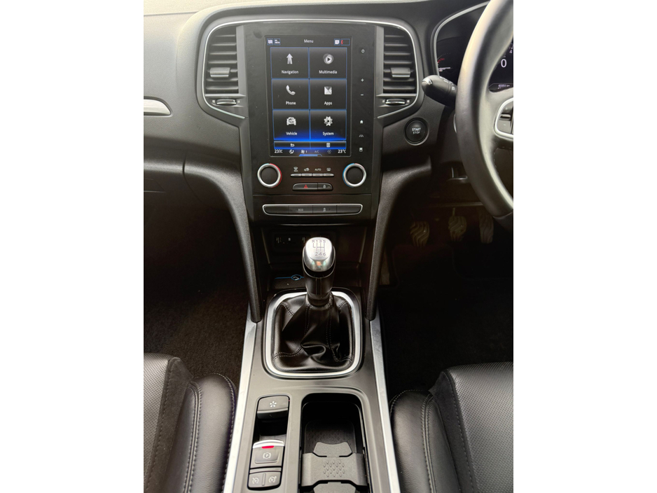 2020 Renault Megane ONE OWNER LOW MILEAGE SIGNATURE MODEL €14,950