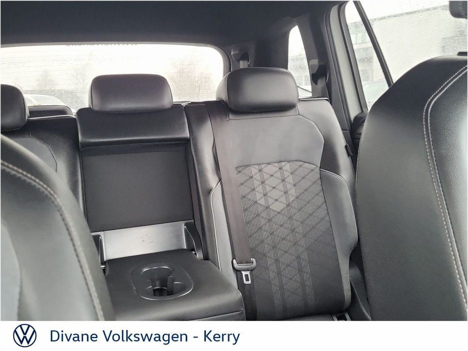 2024 Volkswagen Tiguan Allspace - image 25