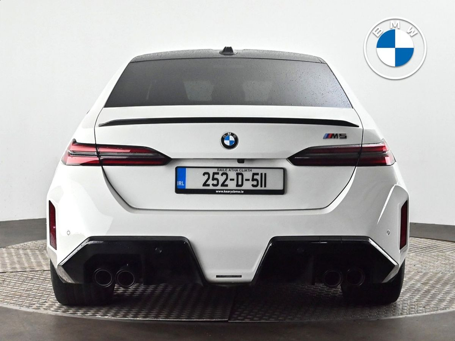 2025 BMW M5 - image 15