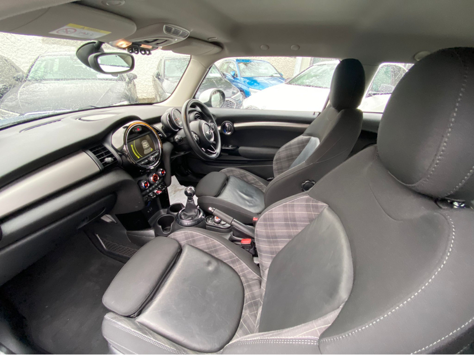 2016 MINI Cooper Manual/Cooper/1.5 Petrol €13,900