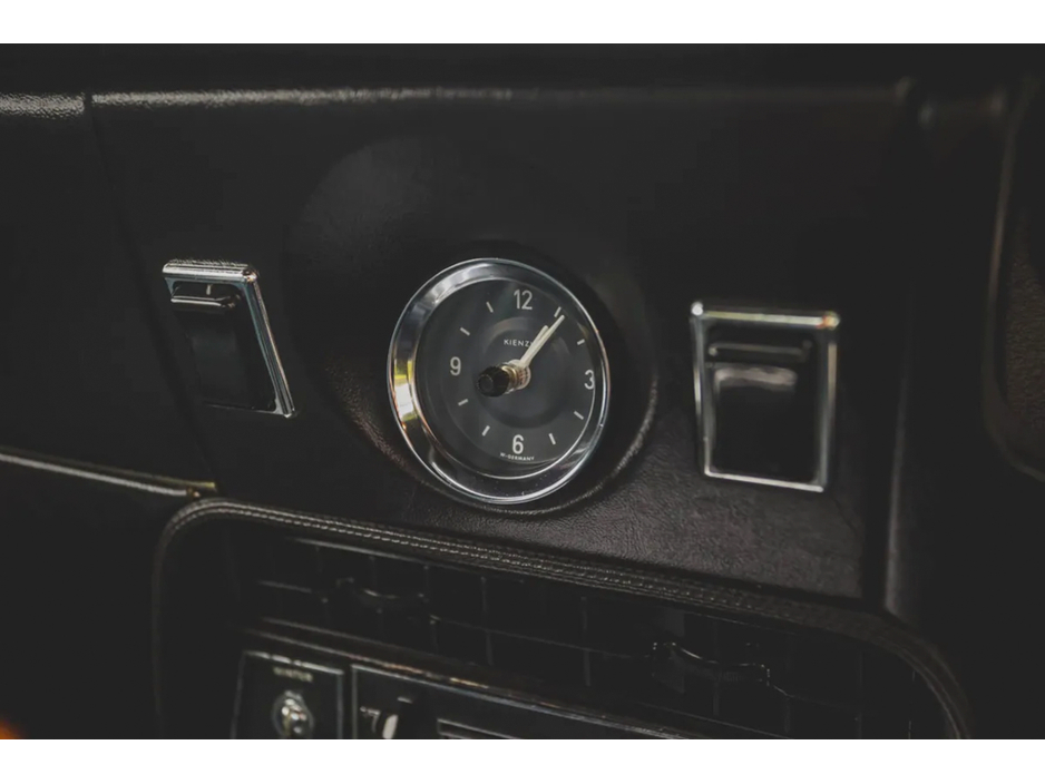 1977 Aston Martin V8 - image 21