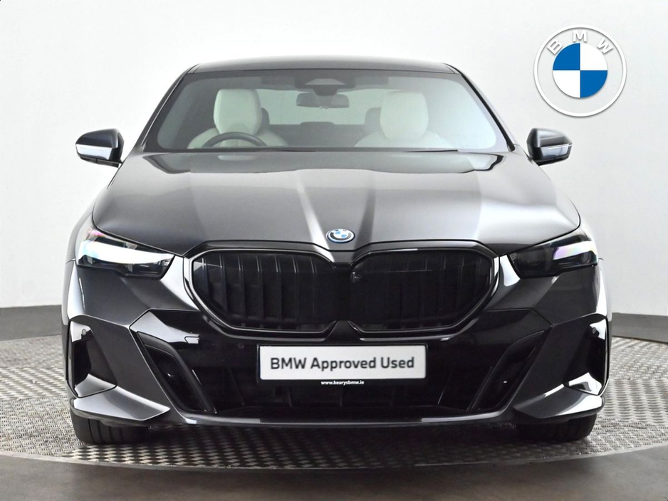 2024 BMW 5 Series - image 16