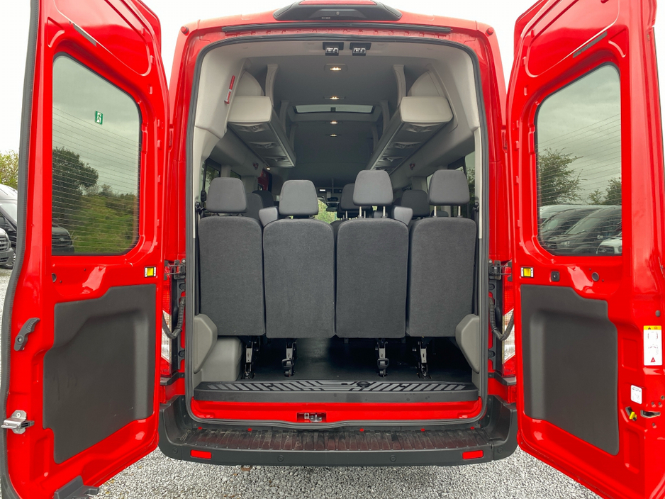 2020 Ford Transit - image 21