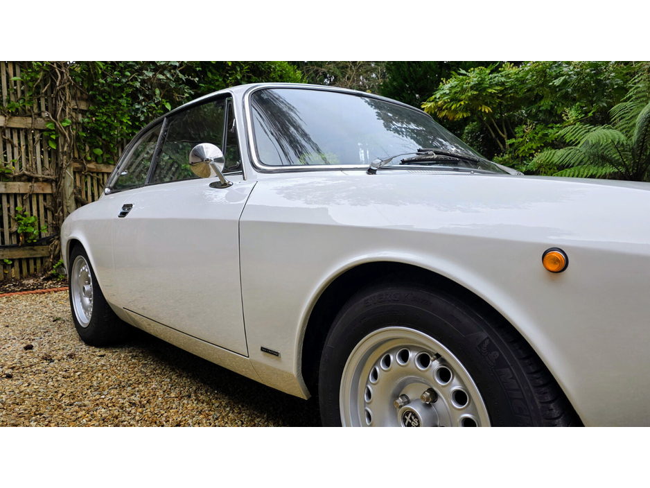 1971 Alfa Romeo GT Junior 1300 - image 13