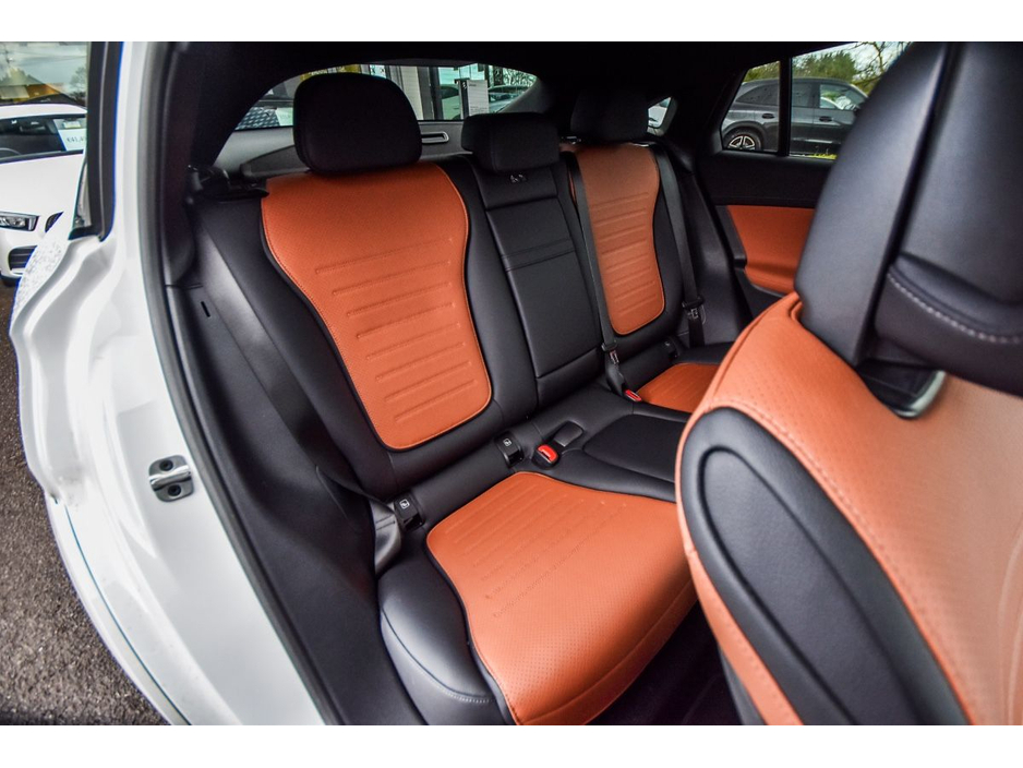 2025 Mercedes-Benz GLC Class - image 15