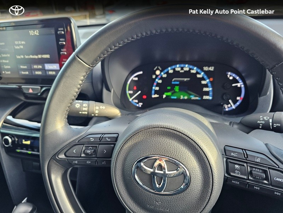 2023 Toyota Yaris Cross YARIS CROSS LUNA SPORT €30,950