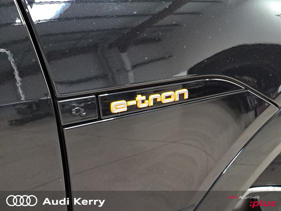 2021 Audi e-tron - image 32