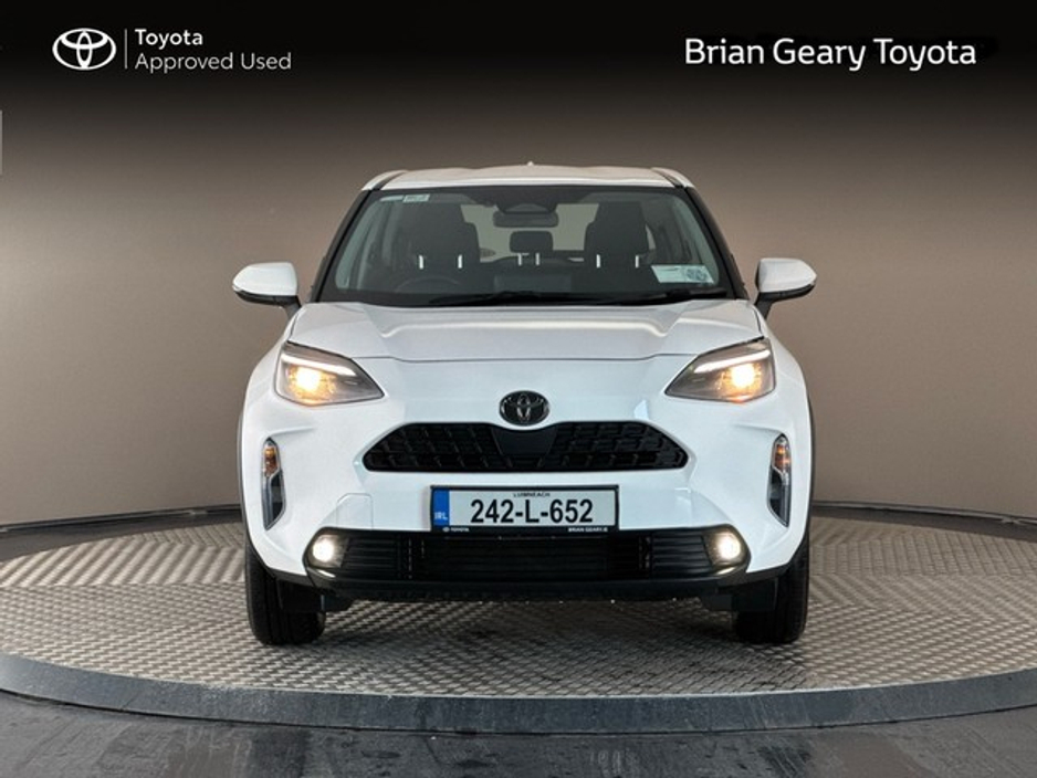2024 Toyota Yaris Cross HYBRID LUNA €28,950