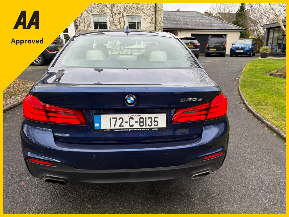 2017 BMW 5 Series - image 16