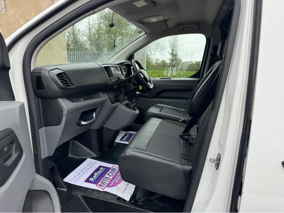 2018 Peugeot Expert - image 10