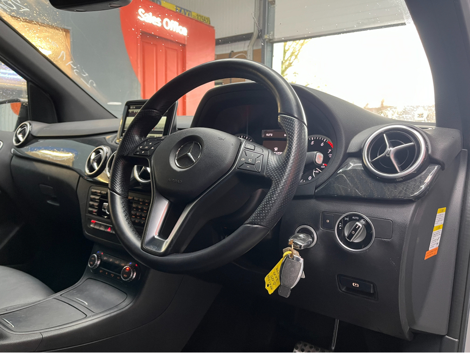 2014 Mercedes-Benz B Class - image 9