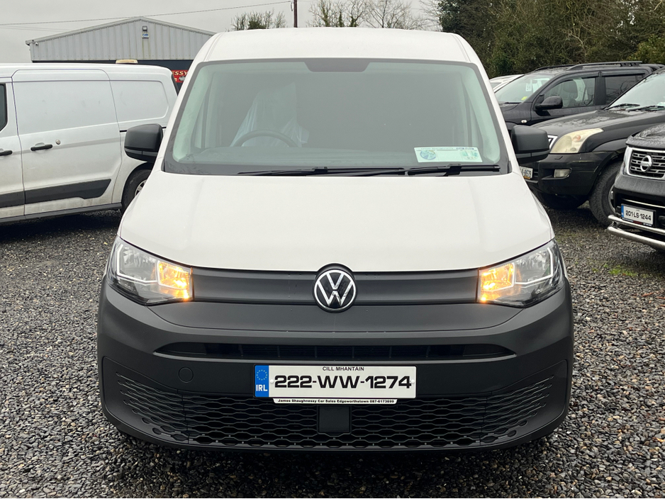 2022 Volkswagen Caddy - image 2