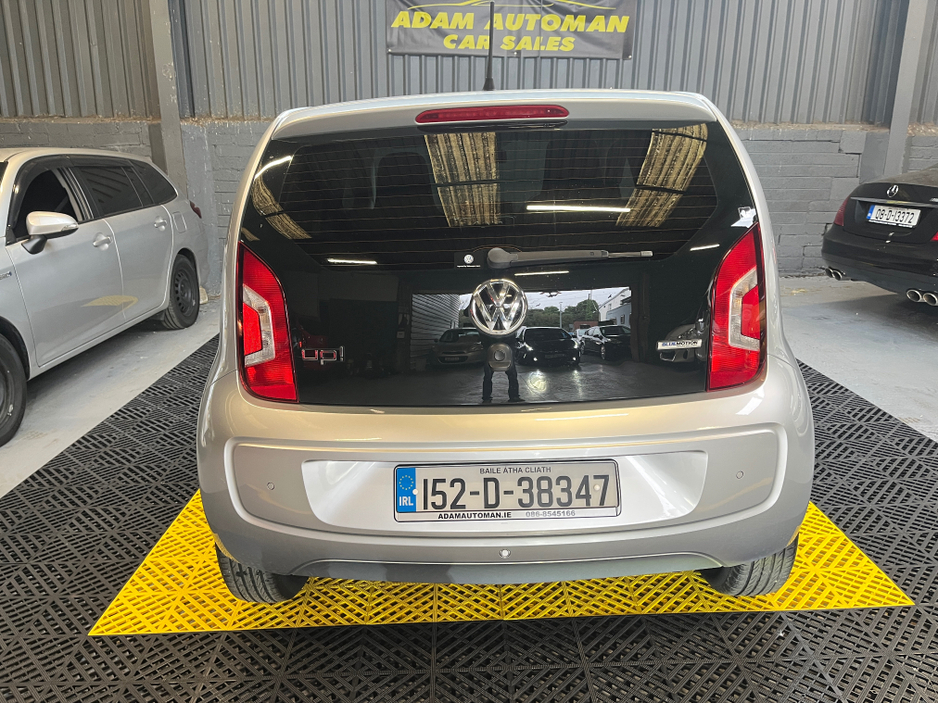 2015 Volkswagen up! - image 4