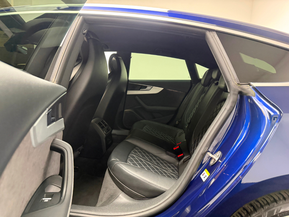 2017 Audi S5 - image 14