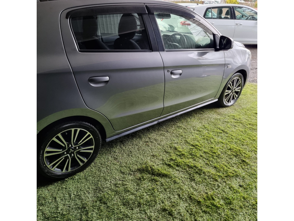 2017 Mitsubishi Mirage - image 7