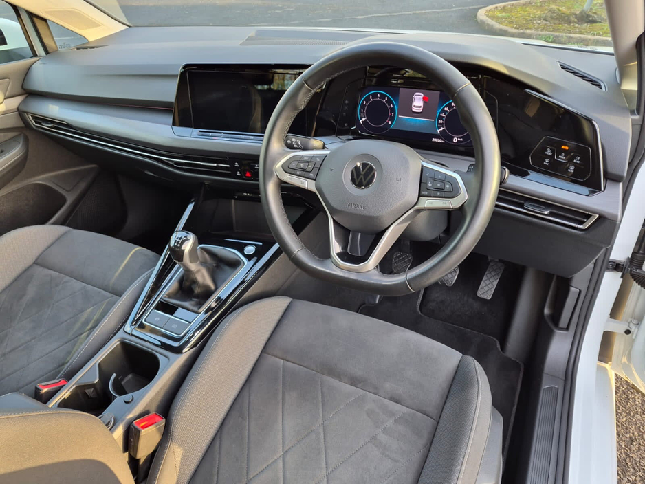 2022 Volkswagen Golf 1.5 TSI 130HP Style €24,999