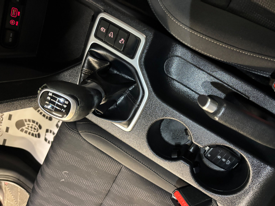 2018 Kia Sportage - image 10