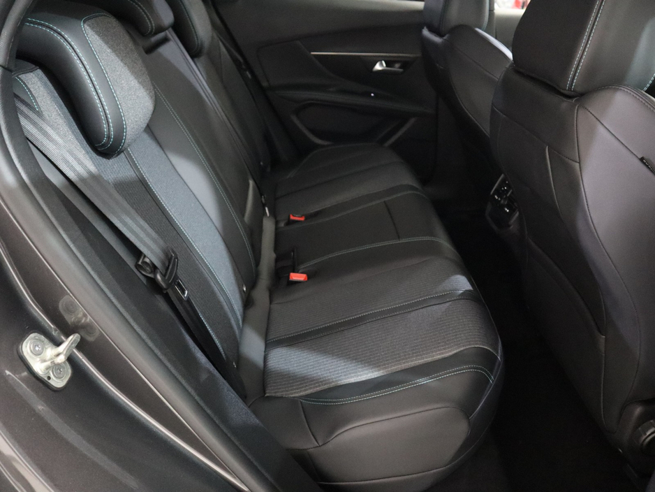 2022 Peugeot 3008 - image 26