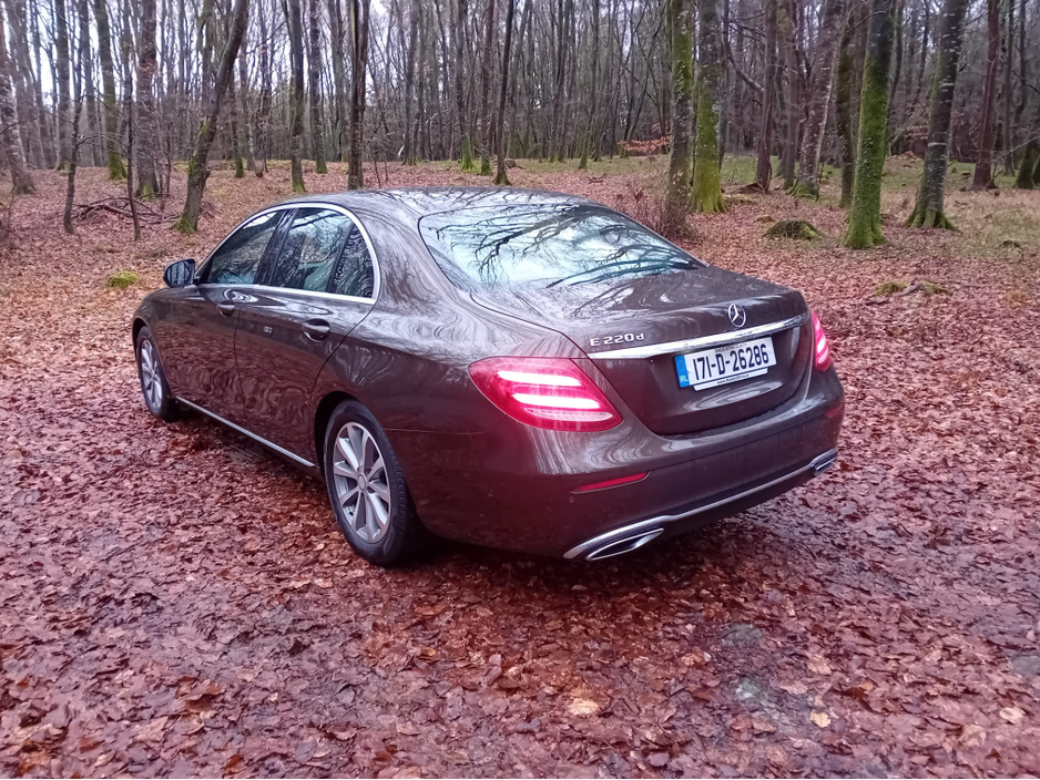 2017 Mercedes-Benz E Class - image 6