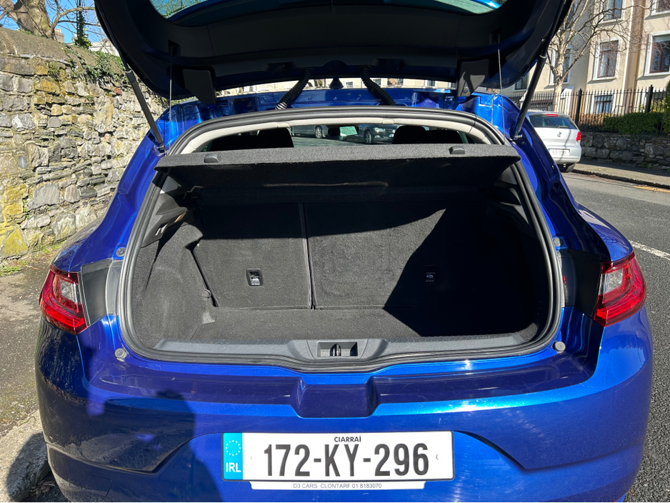 2017 Renault Megane - image 6