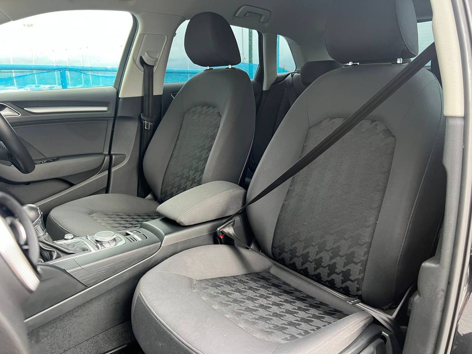 2015 Audi A3 - image 6