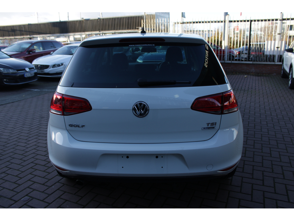 2016 Volkswagen Golf - image 5