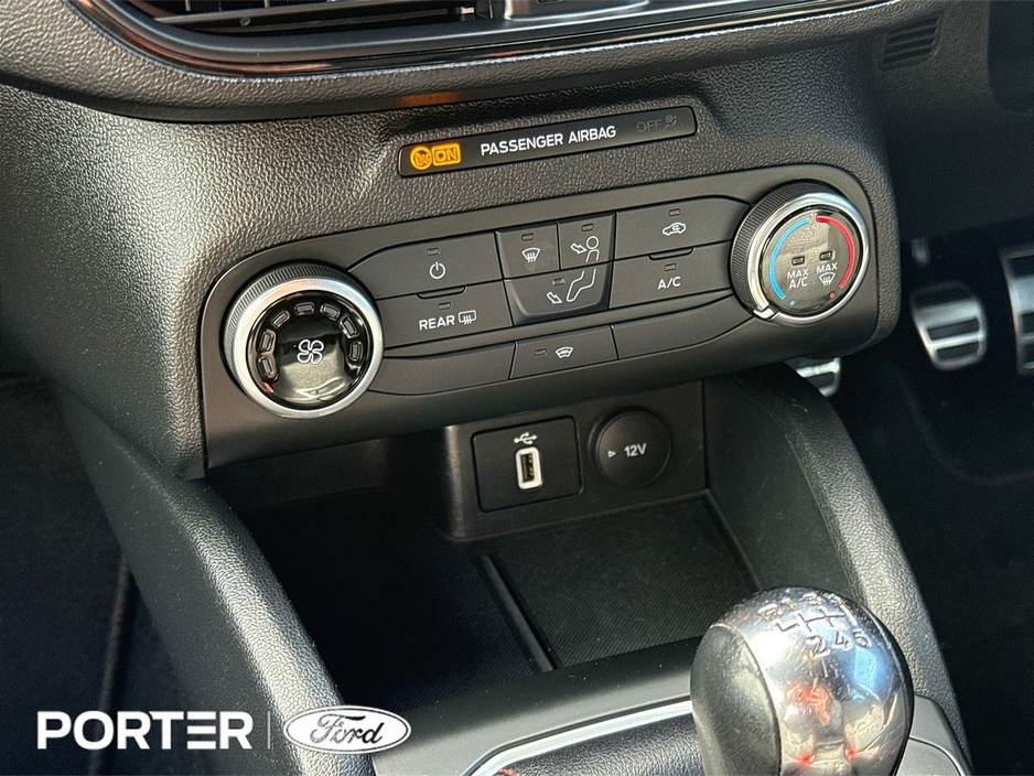 2020 Ford Focus - image 16