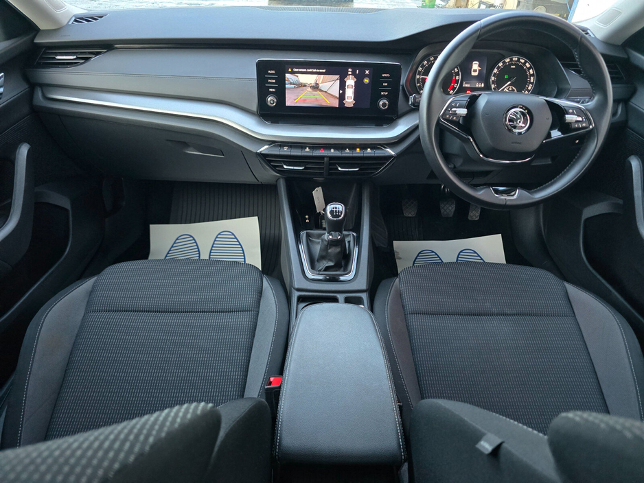 2022 Skoda Octavia - image 29