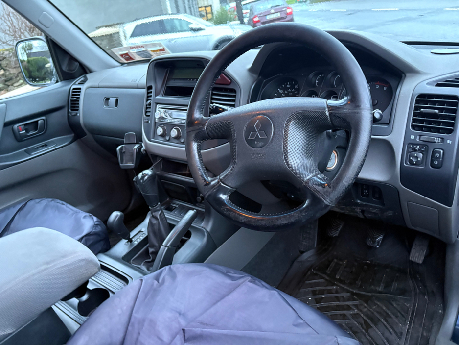 2004 Mitsubishi Pajero SWB €4,995