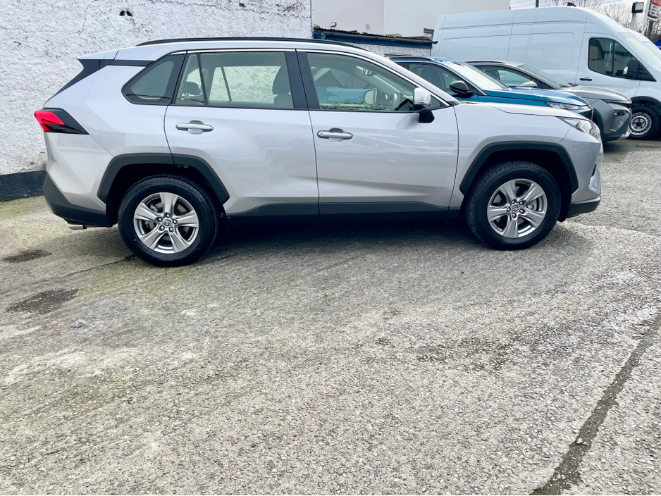 2024 Toyota Rav4 - image 18