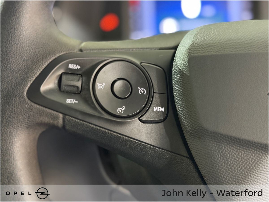 2025 Opel Corsa Elegance 1.2i (75PS) S/S 5 Speed €25,995