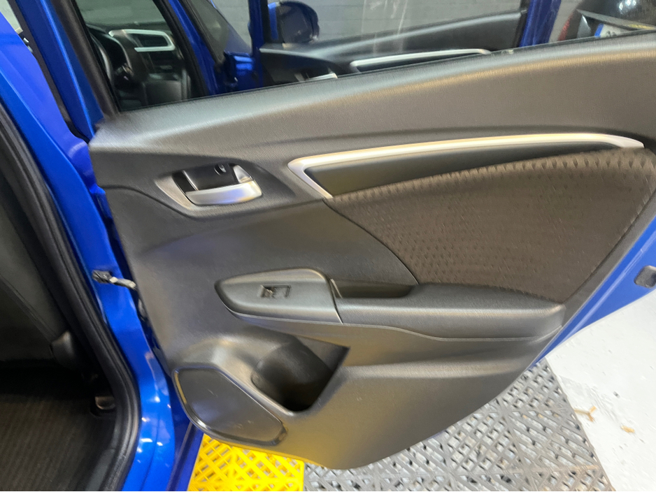 2018 Honda Fit - image 15