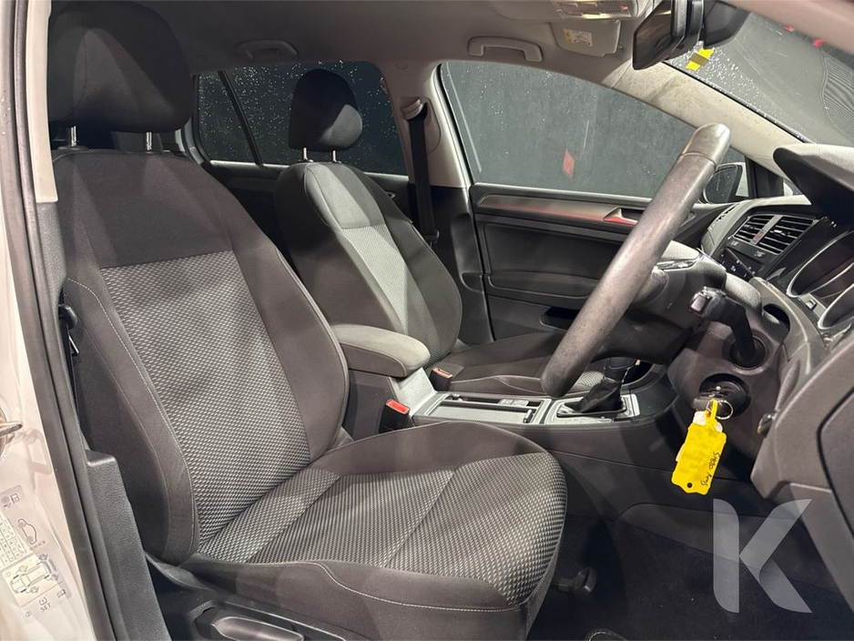 2018 Volkswagen Golf - image 15