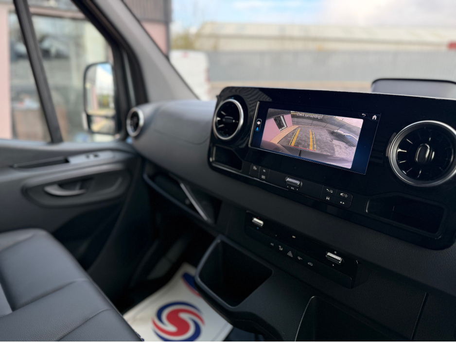 2025 Mercedes-Benz Sprinter - image 17