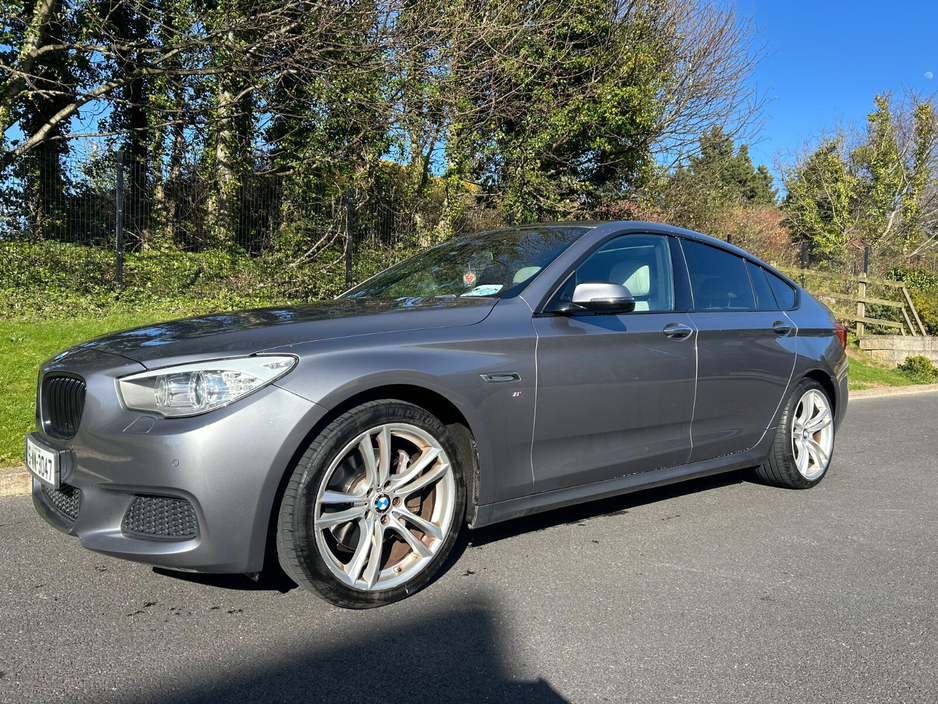 2015 BMW 5 Series - image 6