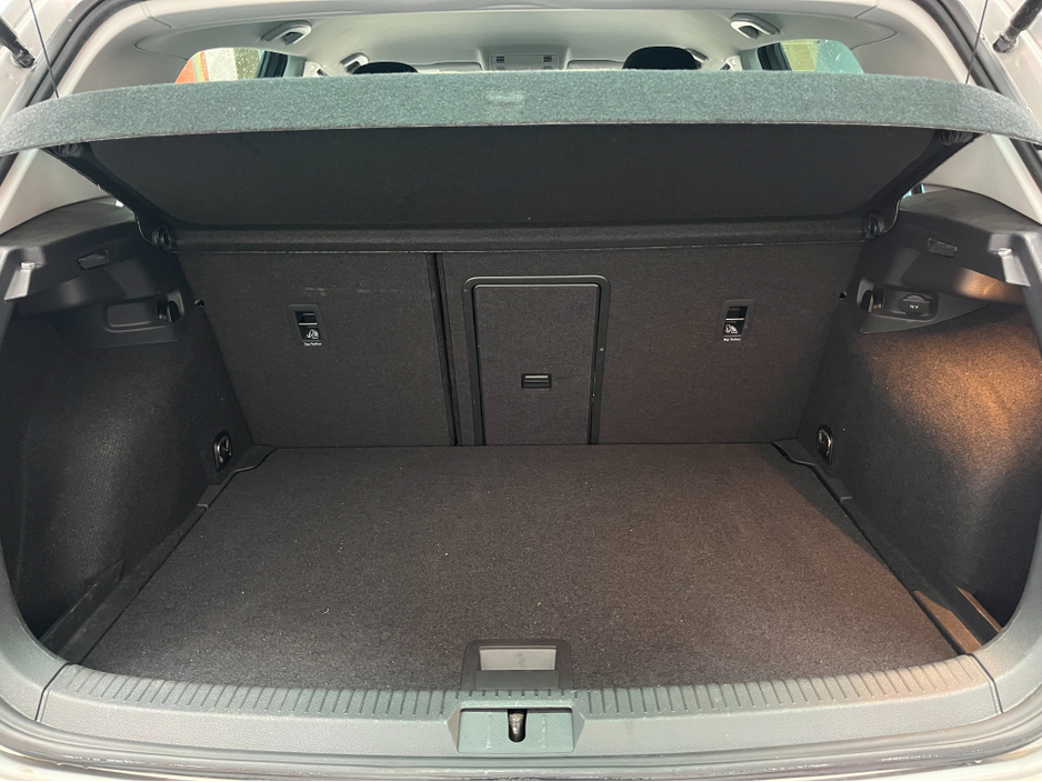 2019 Volkswagen Golf - image 7