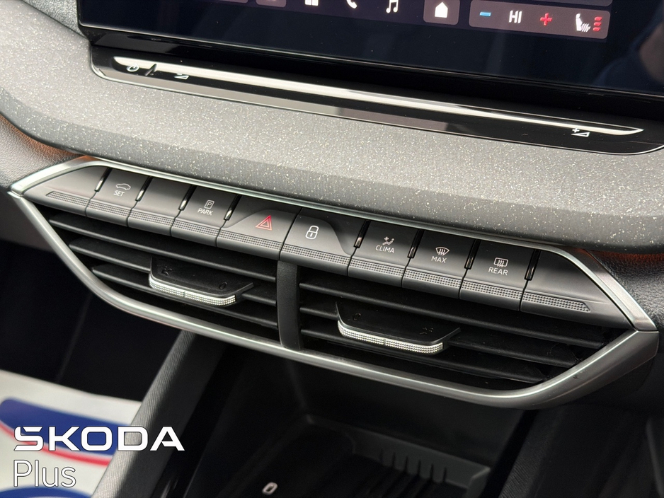 2025 Skoda Octavia - image 17