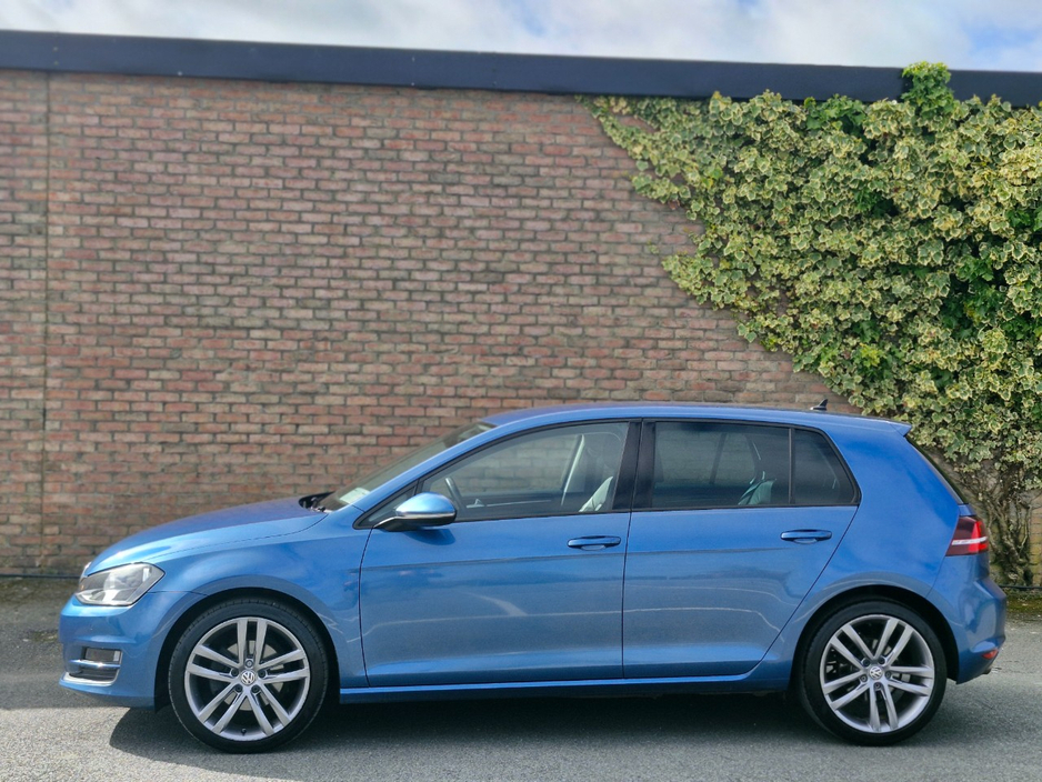 2017 Volkswagen Golf - image 8