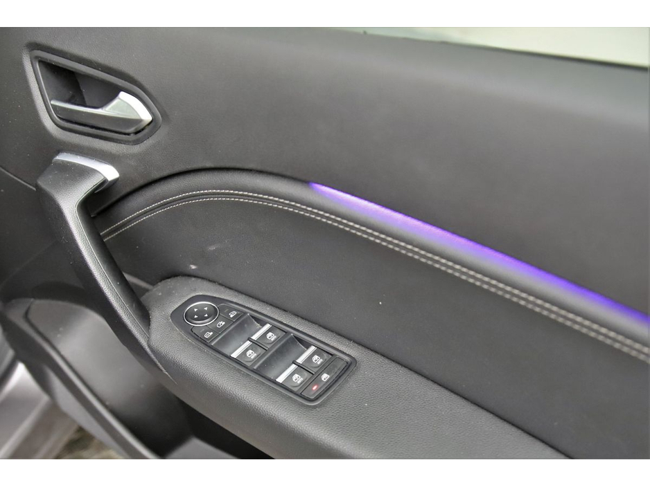 2023 Renault Captur - image 20