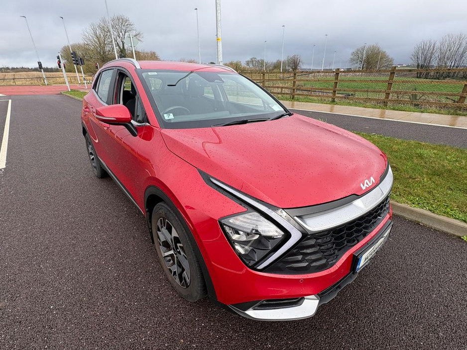 2022 Kia Sportage Premium Spec 1.6d 18inch alloys , *warranty till 2029* Multi-Function Steering Wheel, Climate Control, Lane Departure Warning, Rear Parking Sensors €31,900
