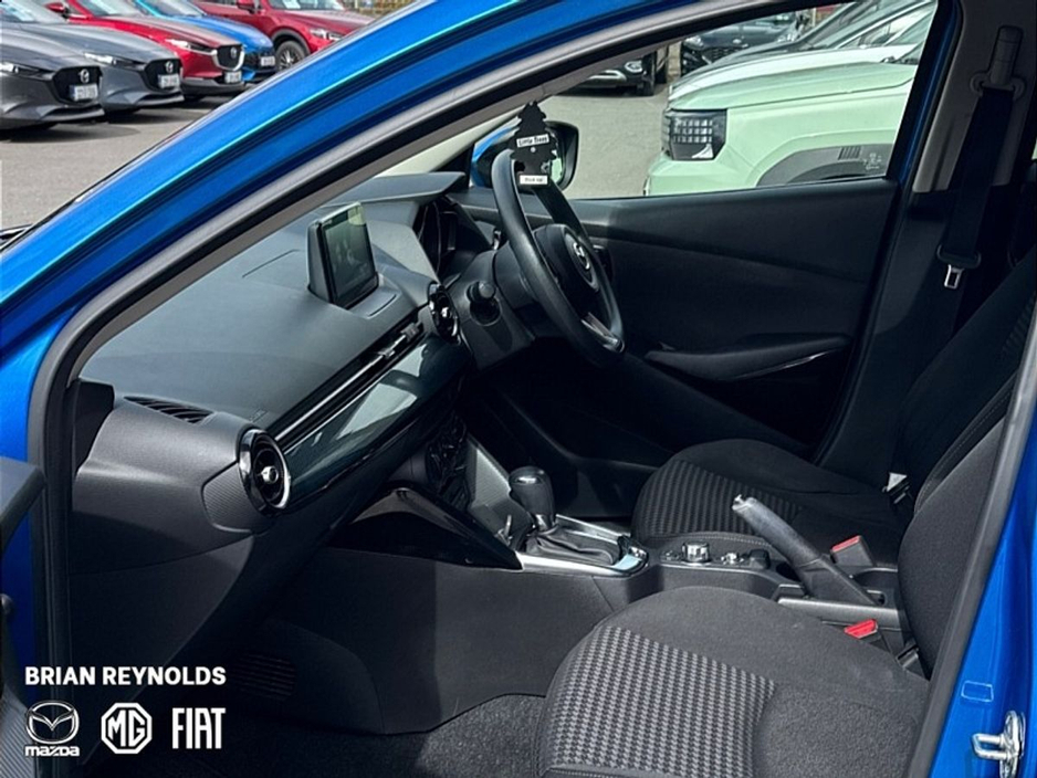 2017 Mazda Demio - image 5