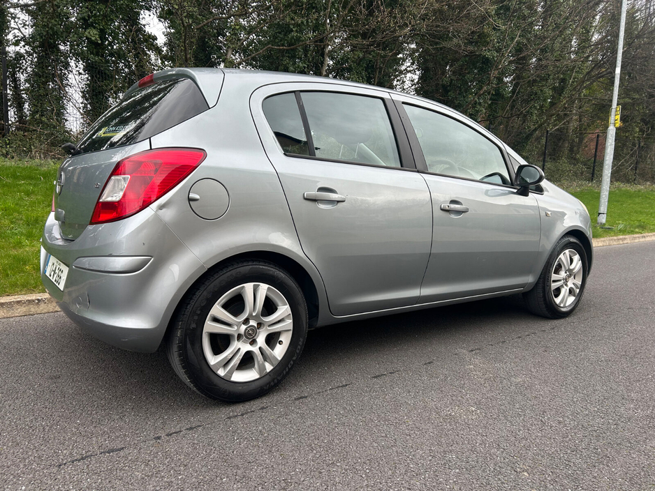 2012 Opel Corsa - image 2