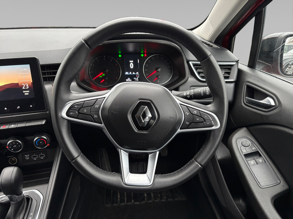 2023 Renault Clio - image 12