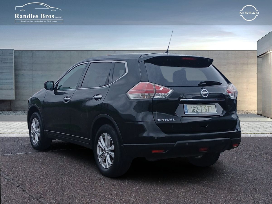 2016 Nissan X-Trail - image 2