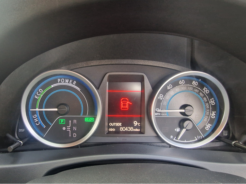 2014 Toyota Auris - image 18