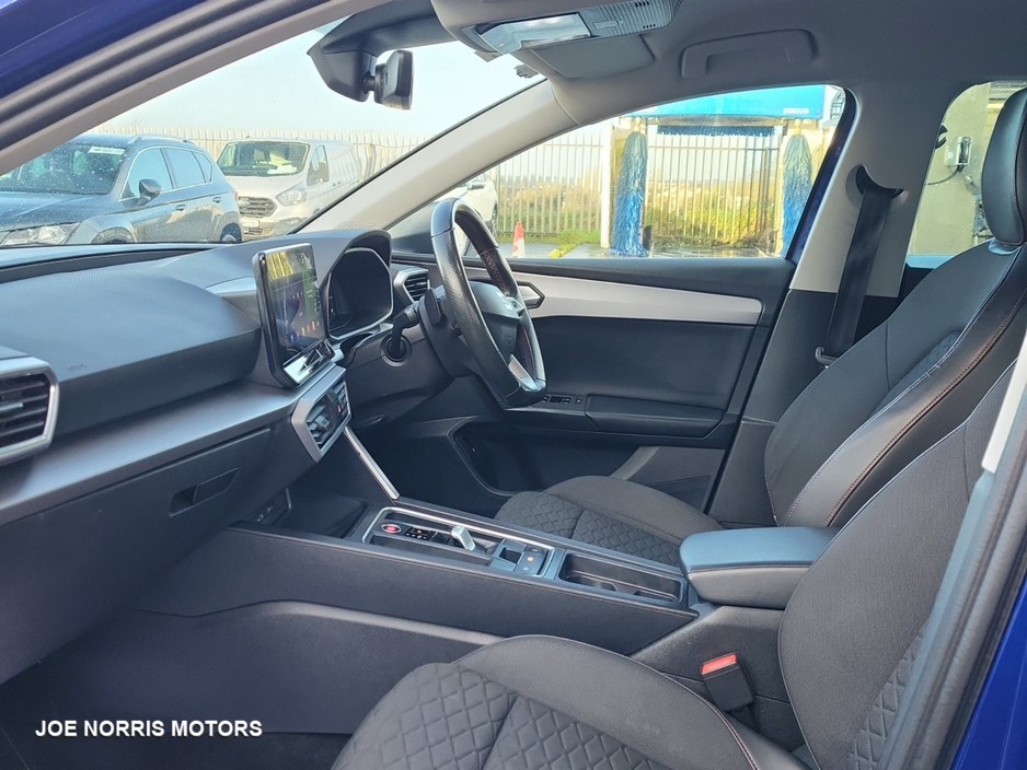 2021 SEAT Leon - image 2