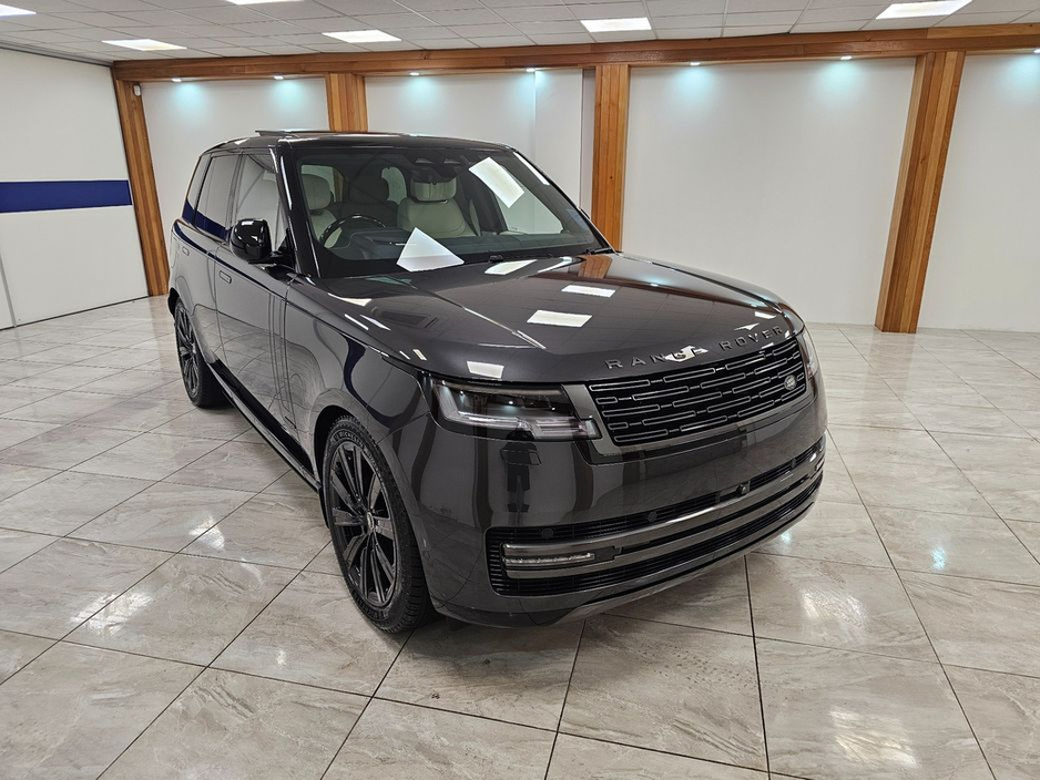 2025 Land Rover Range Rover - image 7