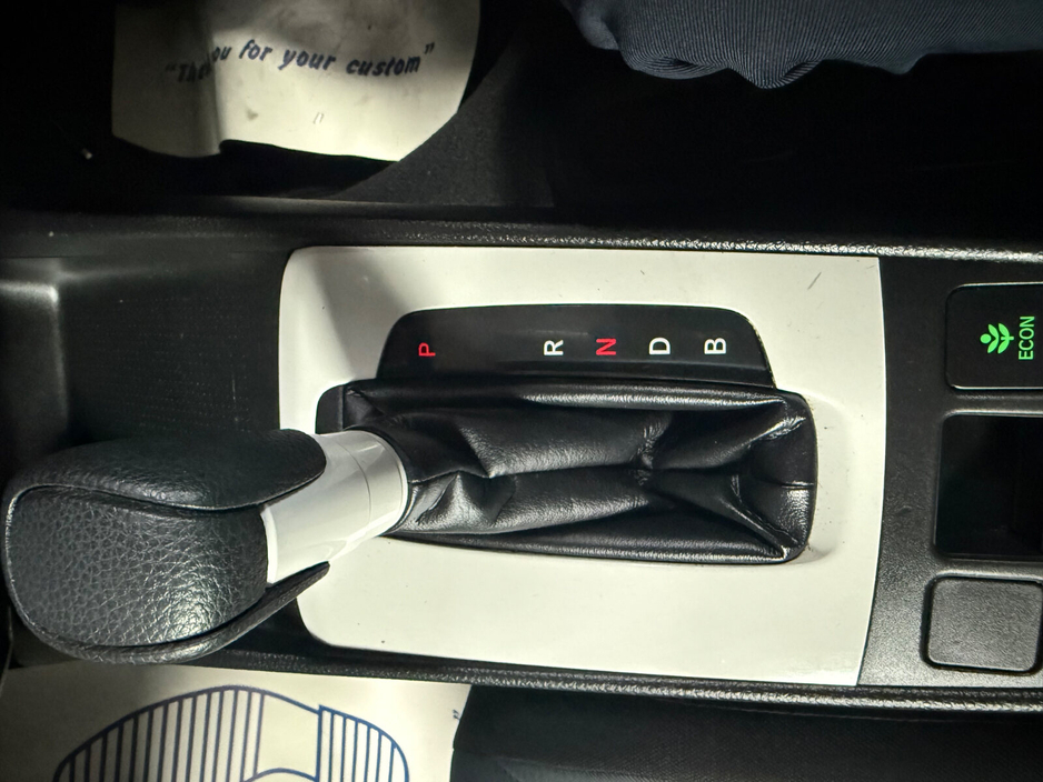 2020 Honda Fit - image 11