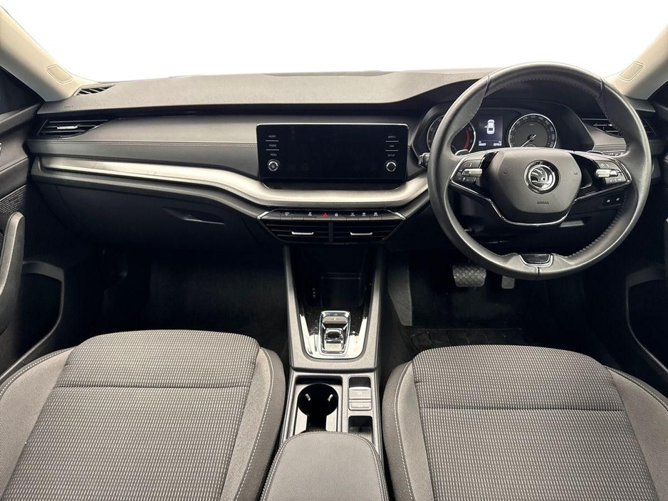 2024 Skoda Octavia - image 8