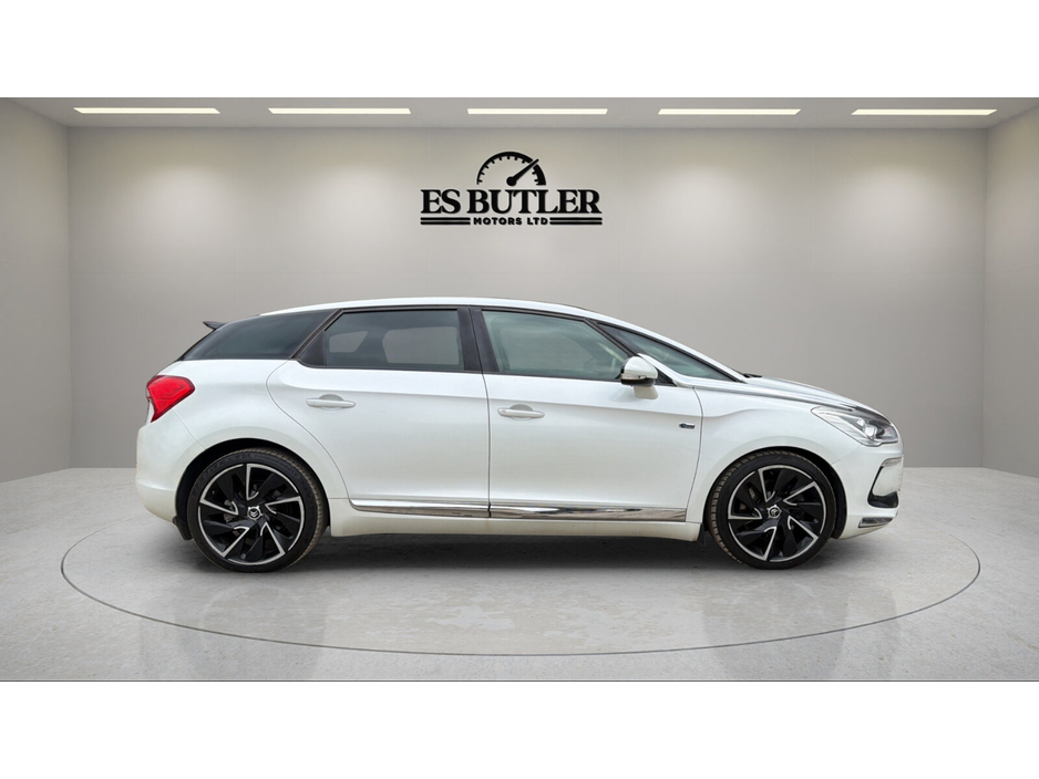 2012 Citroen DS5 - image 7